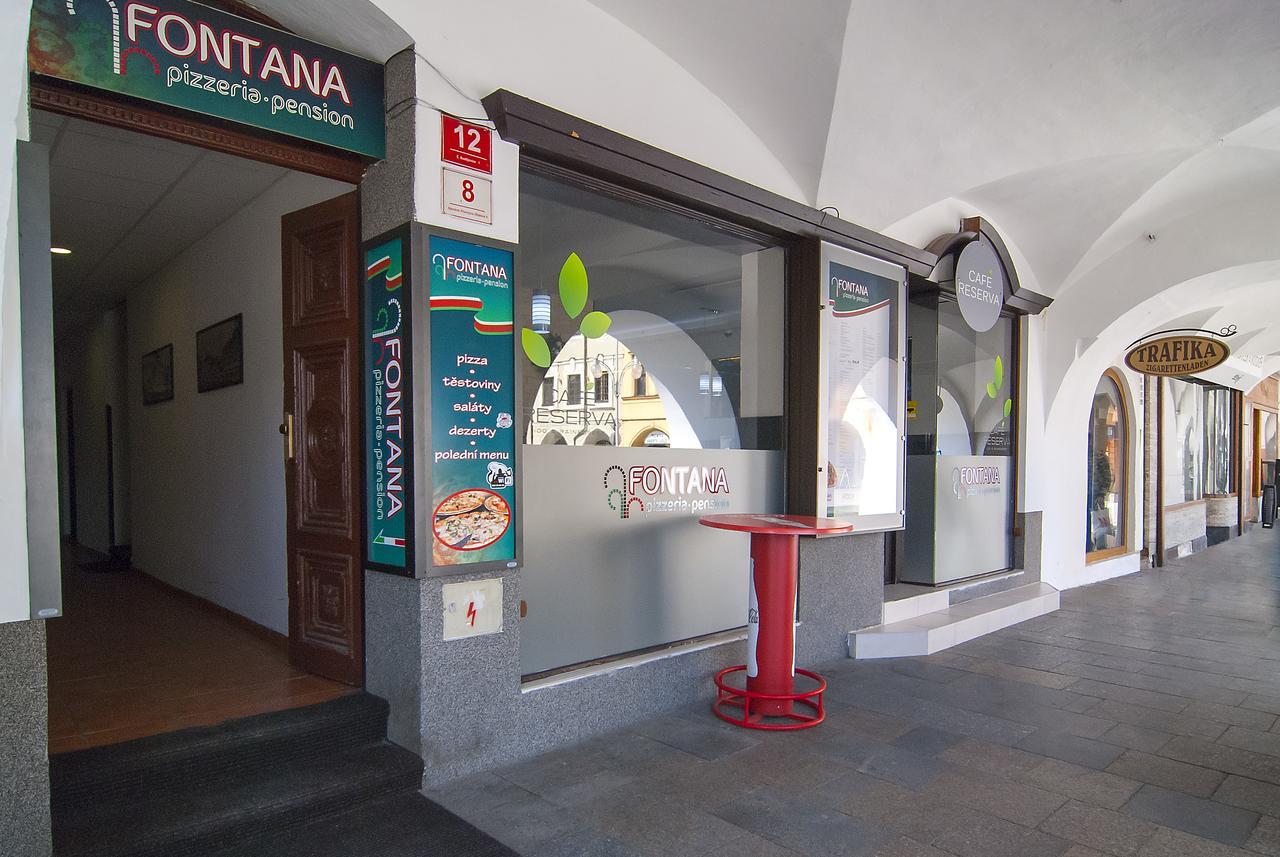 Fontana Pizzeria - Pension تشيسكي بوديوفيتسه المظهر الخارجي الصورة